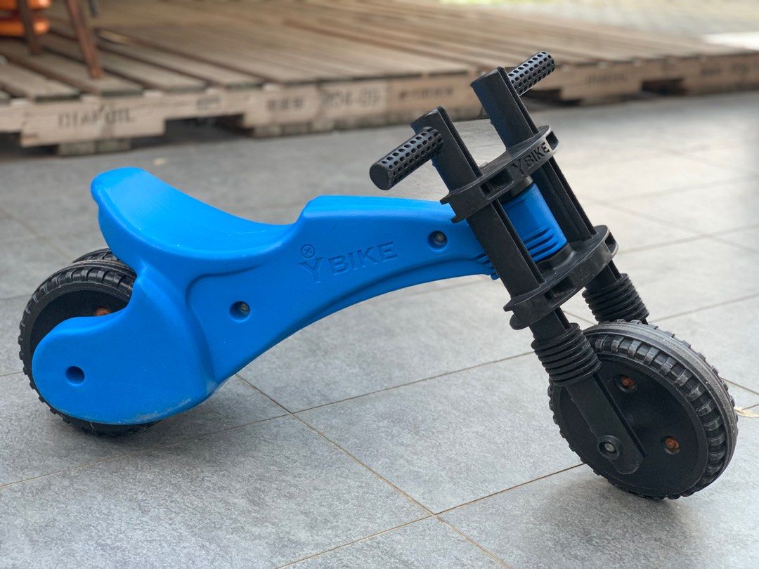 Y bike deals balance bike