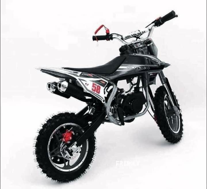New enduro 58 (Category: Bicycles) located in Manila. Submitted by saguittarian06 (Listing ID 1259619630, Image 3). Description: ₱8000 NEW ENDURO 58 With dual muffler Specification: Engine: 49cc 2 stroke air cooled Max Speed: 45km Drive: Chain Ignition key Safety switch ignition Easy pull start Fuel: Premium or Unleaded mix w/2T oil Brakes: Front & rear disc brakes Weight: 28 Kg Max Load: 80kg Gas tank Capacity: 1.3L.