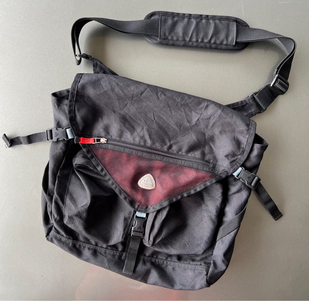 Nike ACG 90s Crossbody / Tech Messenger Bag, Men