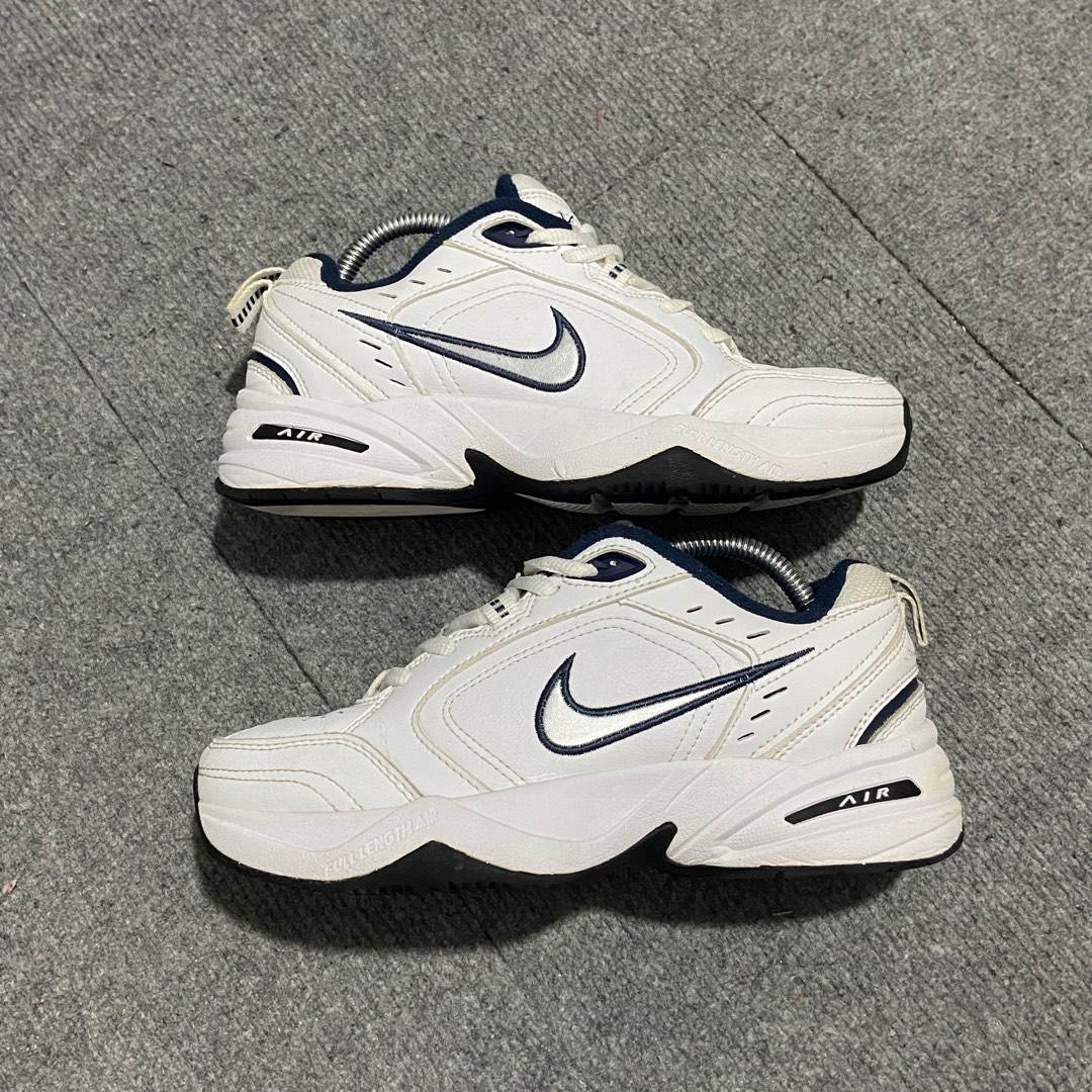 nike air monarch women's