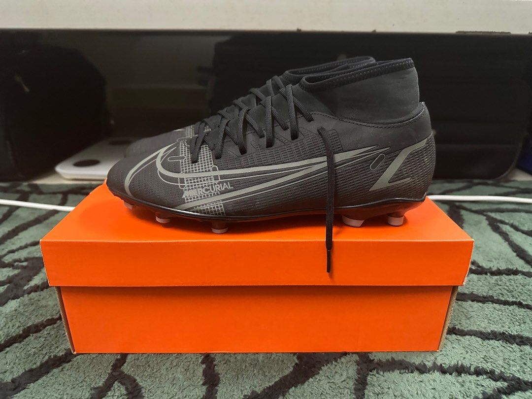 Nike Mercurial Superfly 8 Club FG MG Sports Equipment Other