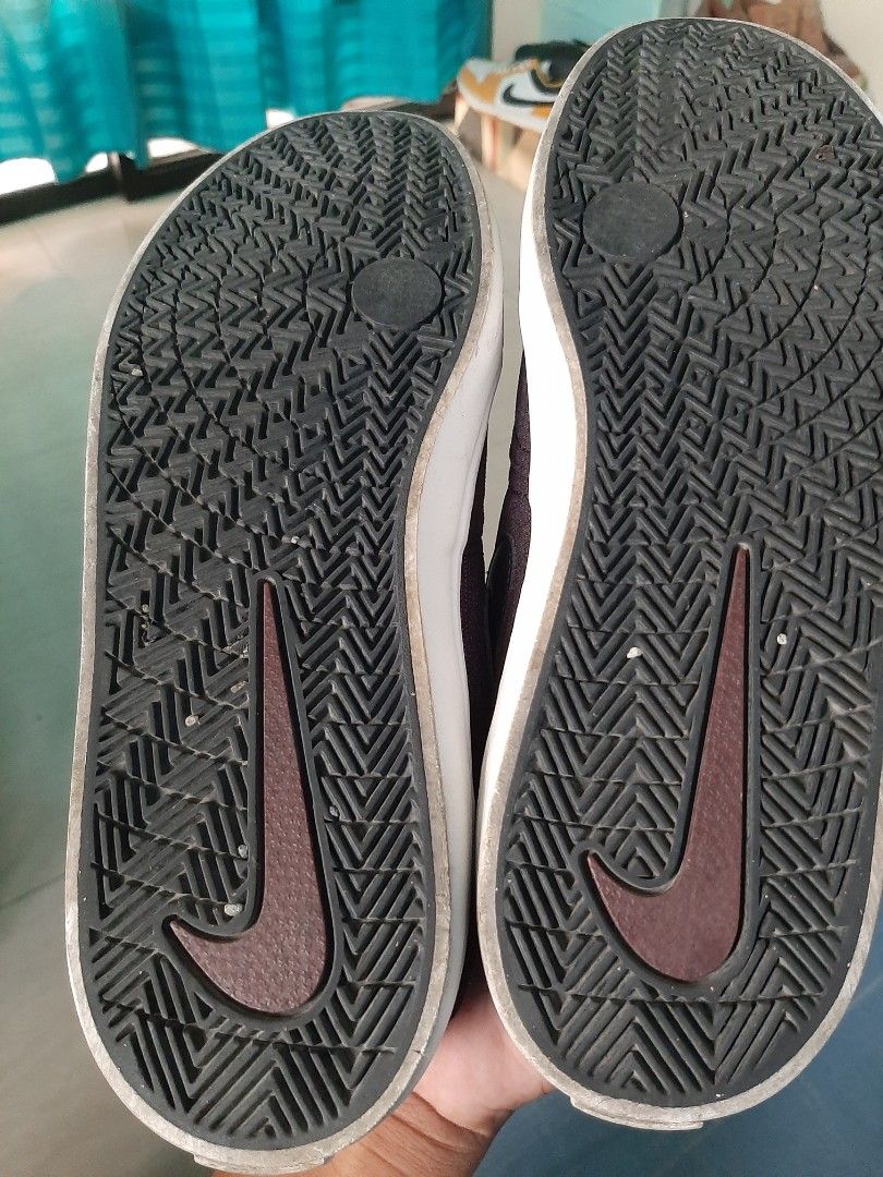 womens nike solarsoft sneakers
