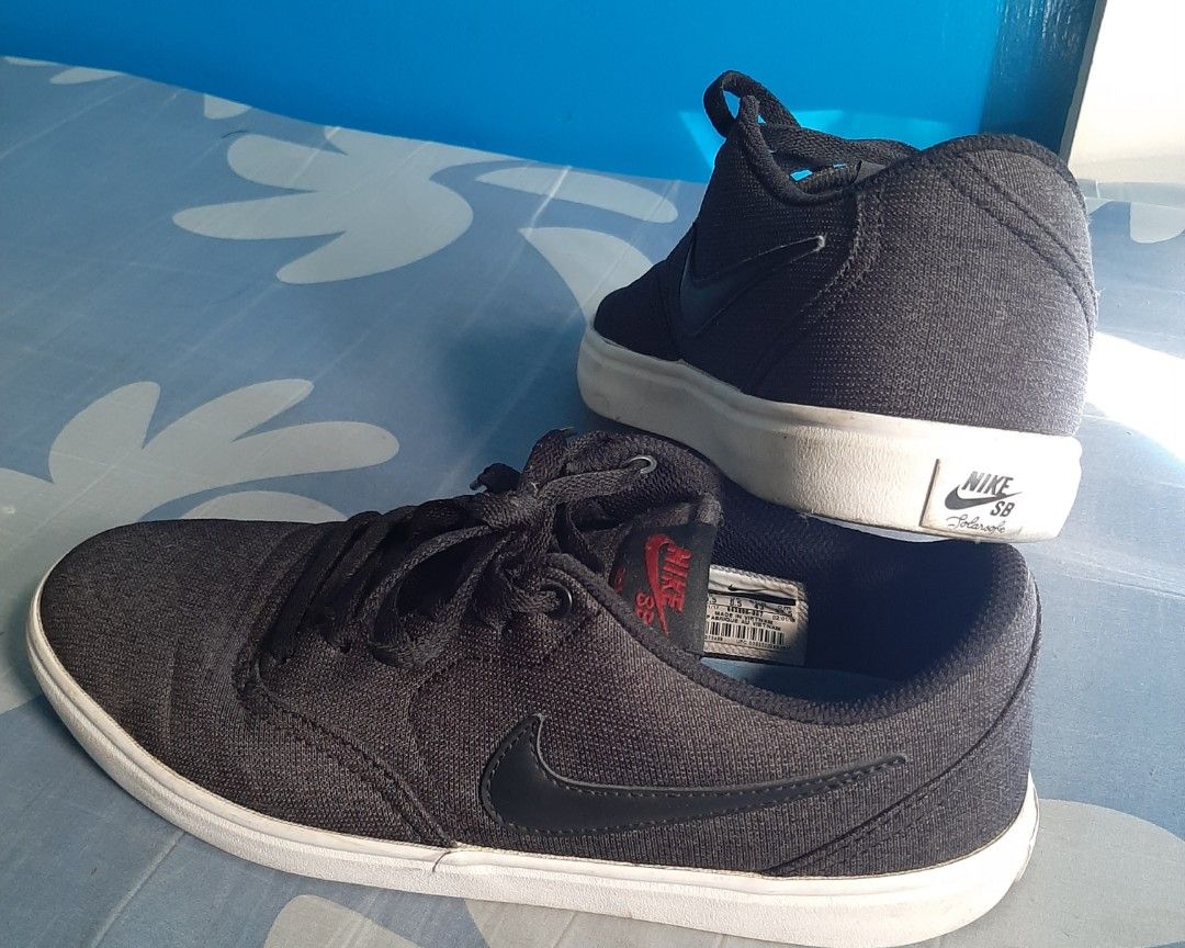 womens nike solarsoft sneakers