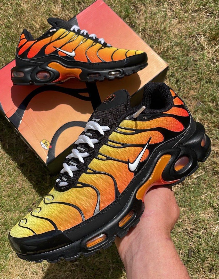 Dark shop sunset tns