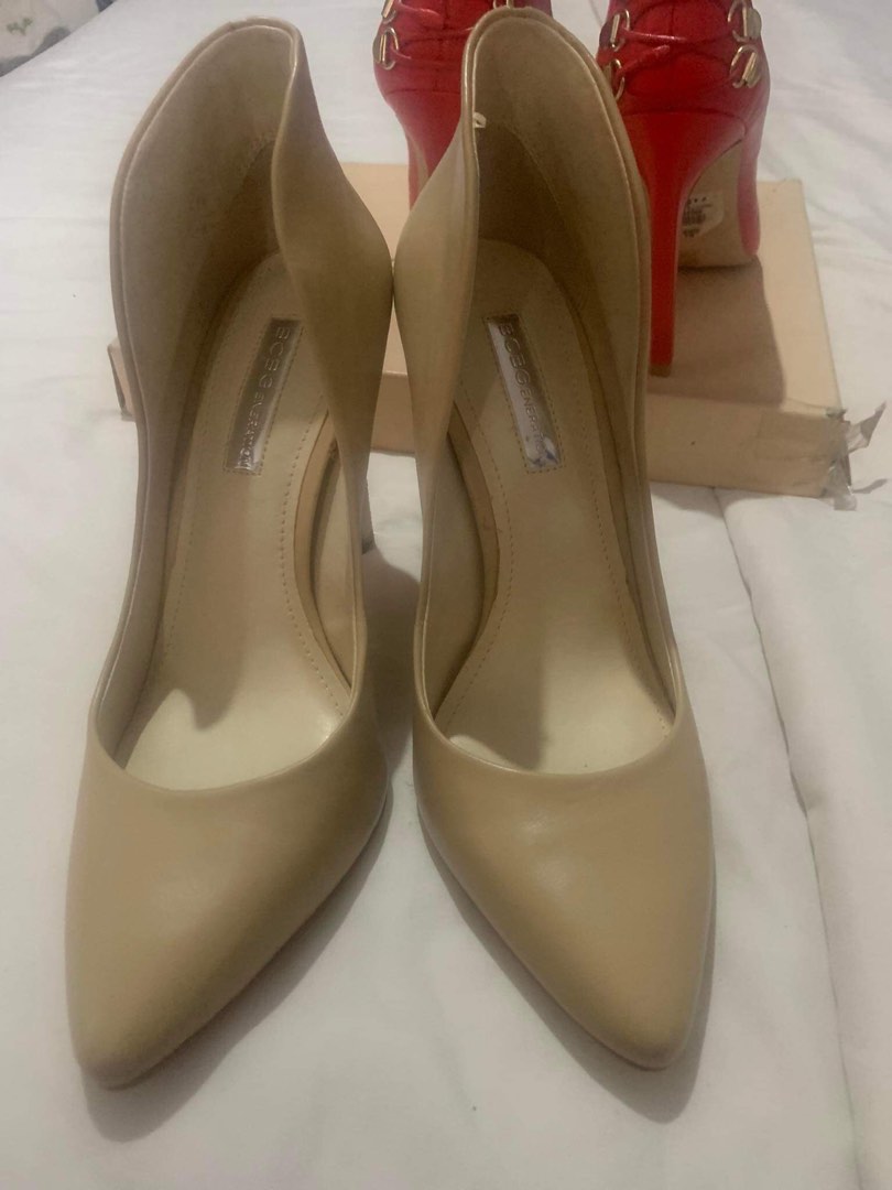 Bcbg nude pumps sale