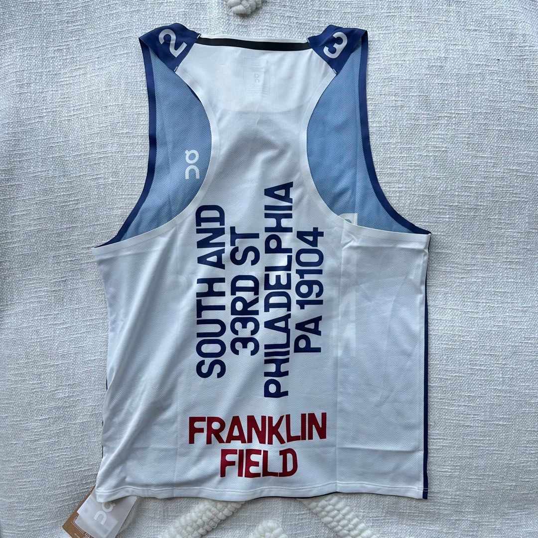 ON Running Penn Relays Singlet (Size S), Men's Fashion