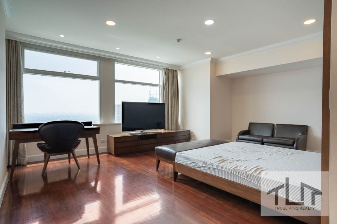 One Roxas Triangle 3BR Unit for LEASE, Property, Rentals, Apartments ...