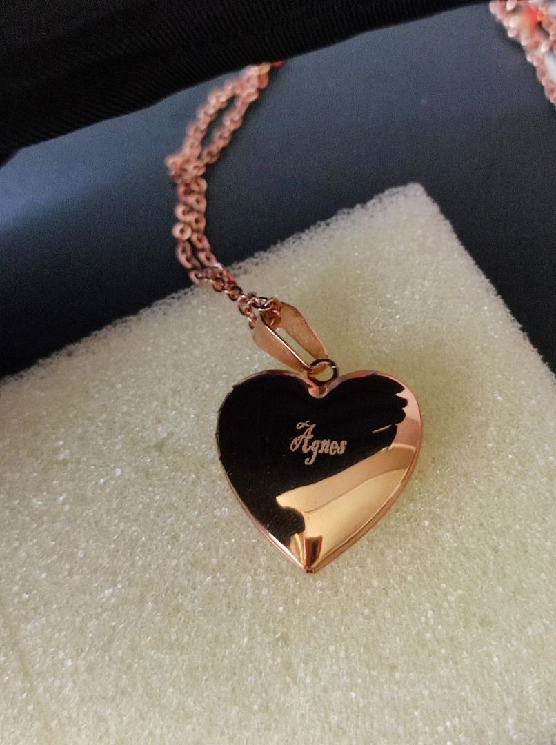 Engravable photo on sale locket keychain