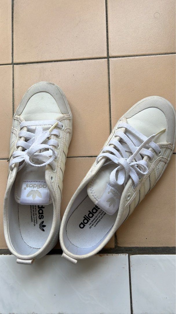 Adidas plain white sneakers hotsell