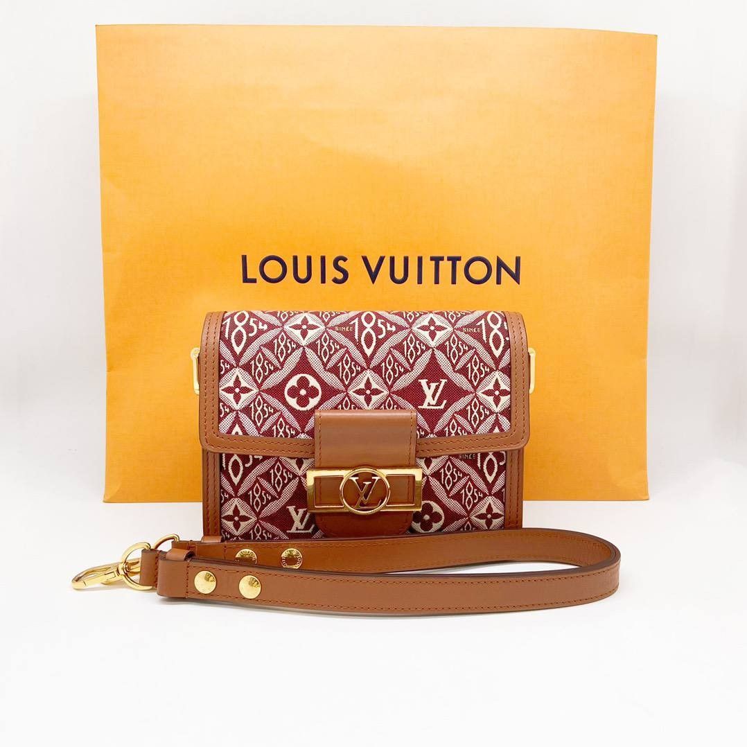 Louis Vuitton Dauphine Belt Bag, Luxury, Bags & Wallets on Carousell
