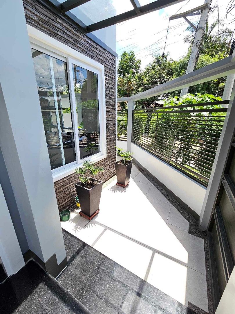 Ready for occupancy Townhouse in East Fairview Qc with 4 bedroom