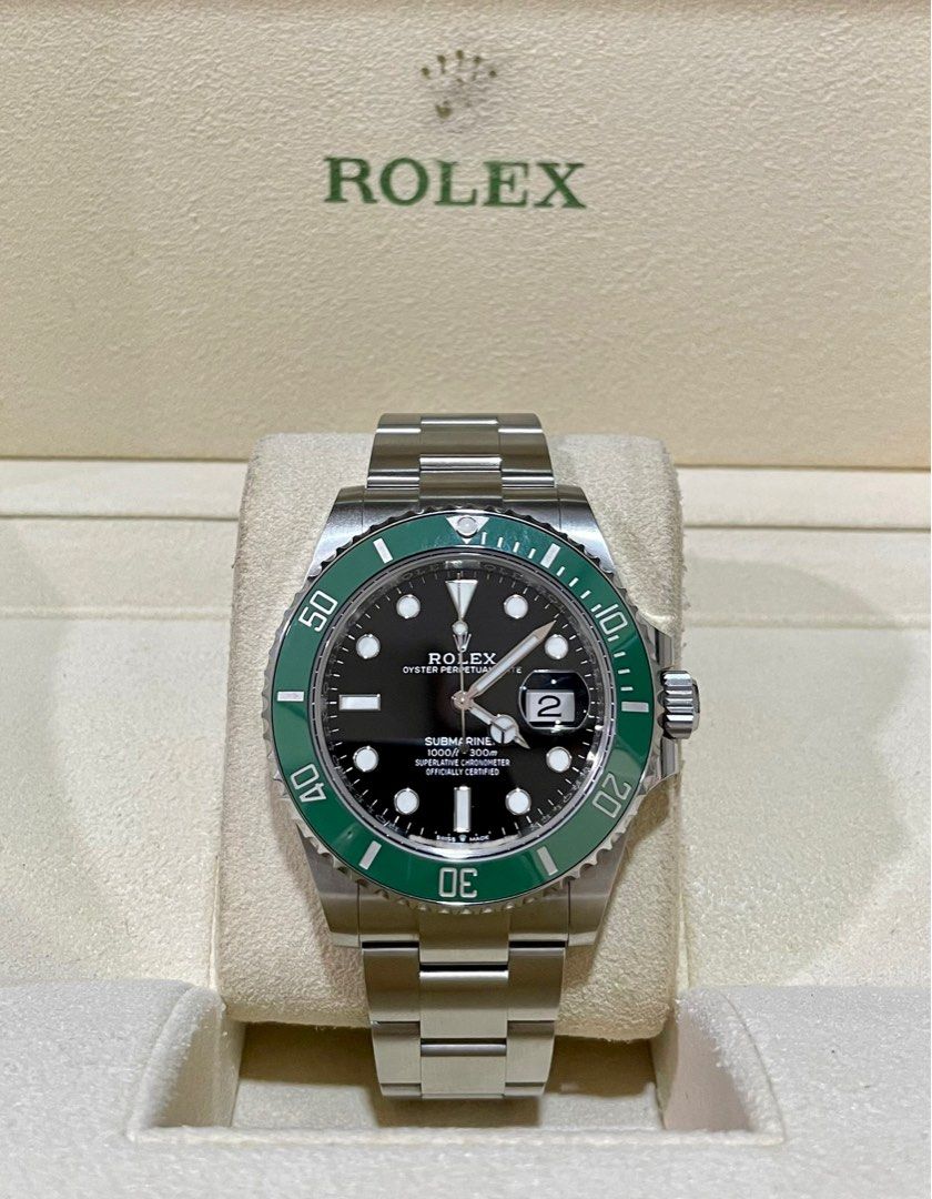 Rolex Submariner “Starbucks” (Category: Luxury Watches) located in Manila. Submitted by watchguyph (Listing ID 1259706183, Image 1). Description: Rolex Submariner “The Starbucks” 126610LV - 2020 40mm Automatic Full set with papers 💯 Condition 9.7/10 💯 Open for authentication 💯 Price: P900,000 Slightly negotiable Pm for inquries.