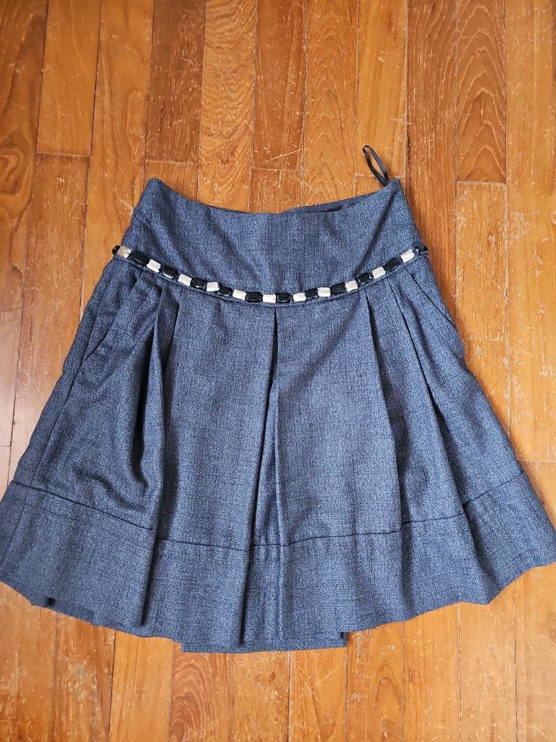 Pleated skirt size 4 online