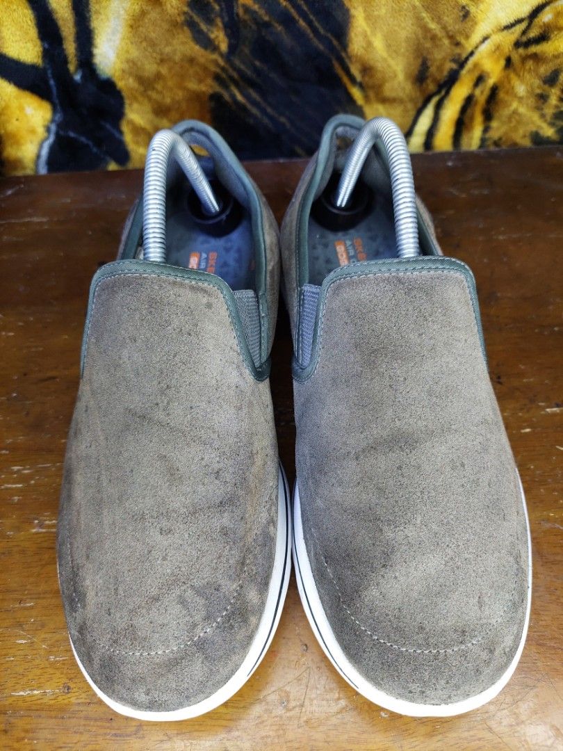 Skechers go walk 4 size 9 online