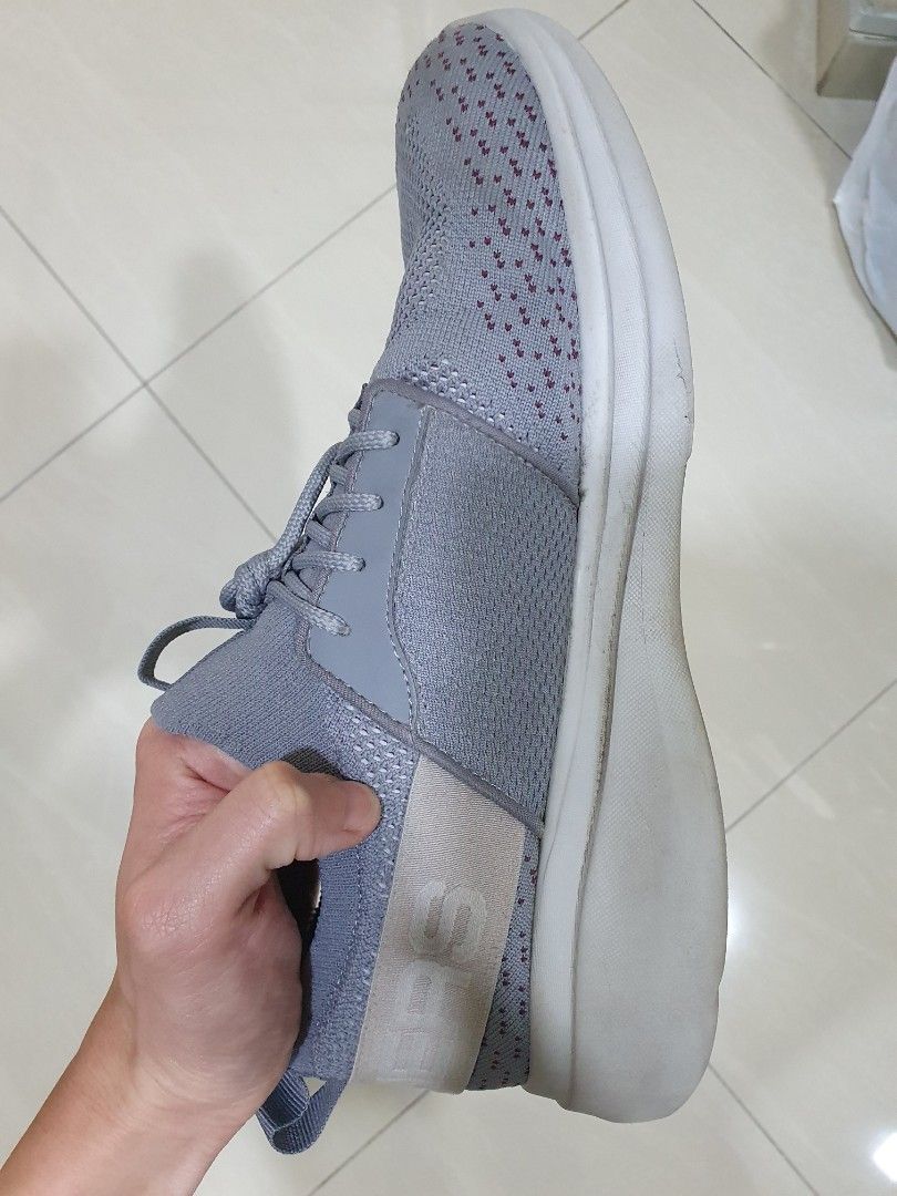 Mens grey hotsell skechers