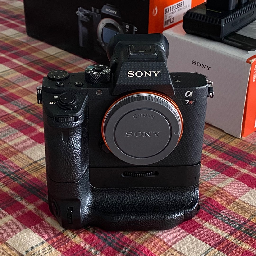 SONY A7Rii with Battery Grip set, Photography, Cameras on Carousell