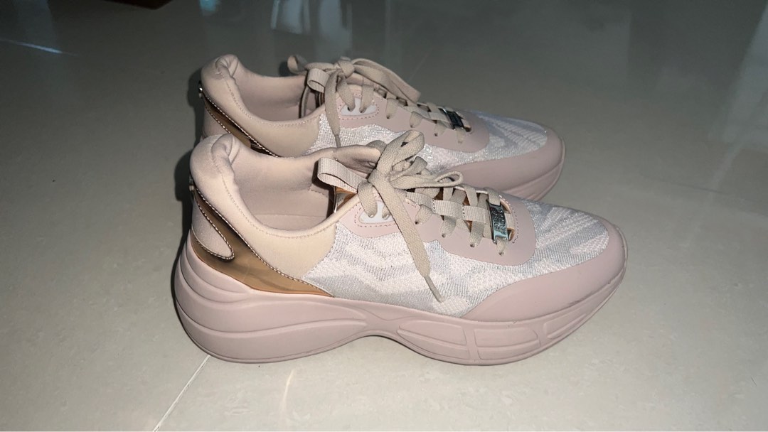 Steve madden shirli sneaker best sale