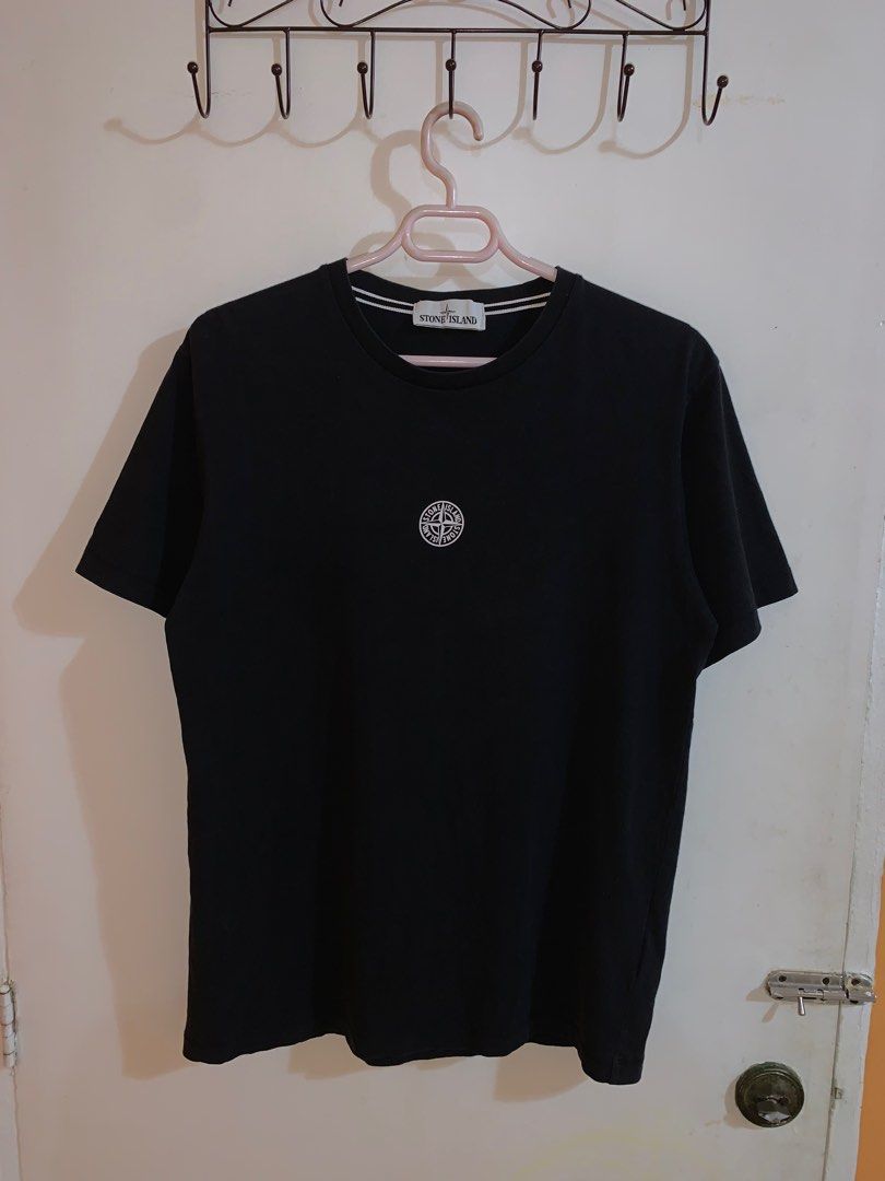 Clothes with compass logo hot sale