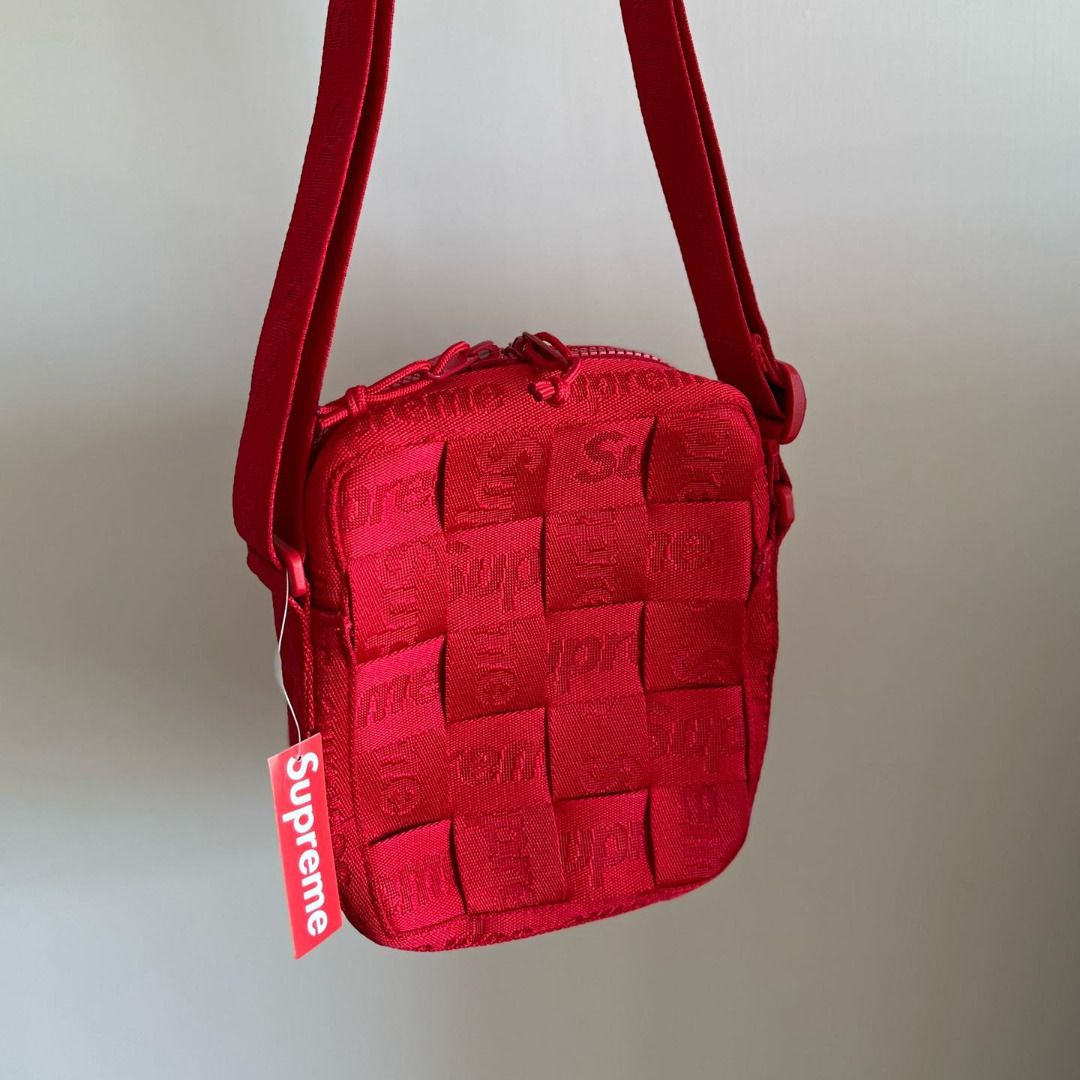 Supreme Woven Shoulder Bag 小袋仔, 名牌, 手袋及銀包- Carousell