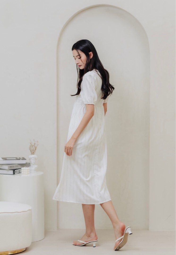 White dress new arrivals akira