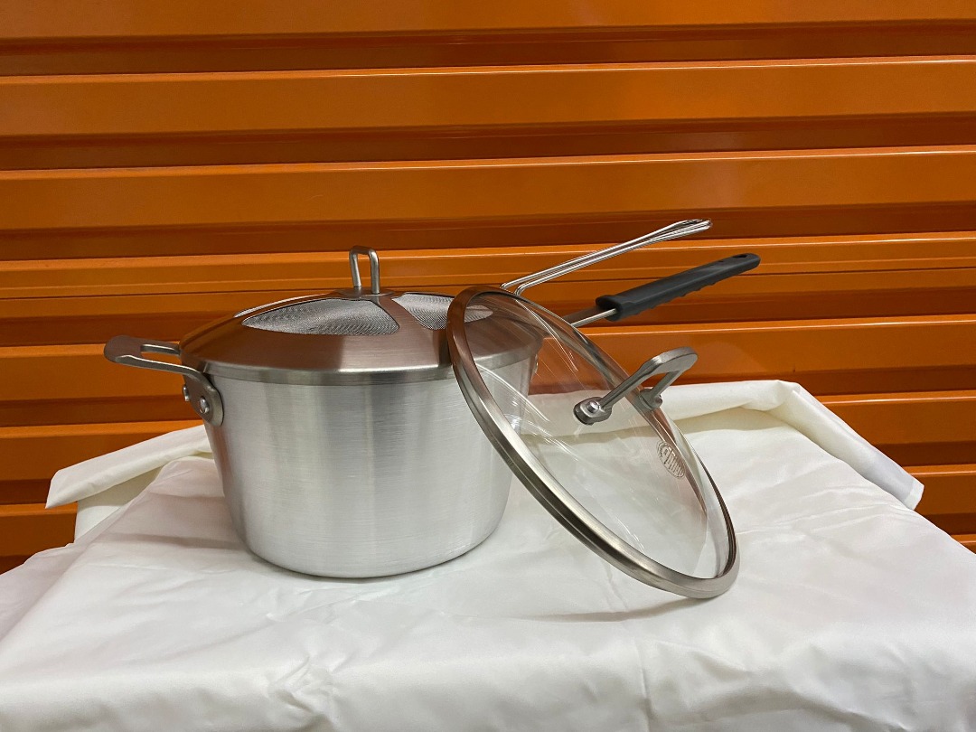 Tramontina 80114/512DS Professional Covered Deep Fryer, 5.5 Qt., Satin