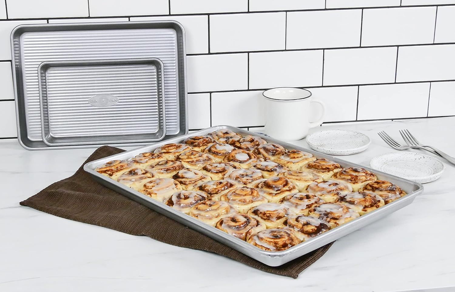 https://media.karousell.com/media/photos/products/2023/10/12/usa_pan_bakeware_half_sheet_pa_1697092153_340f06c9_progressive