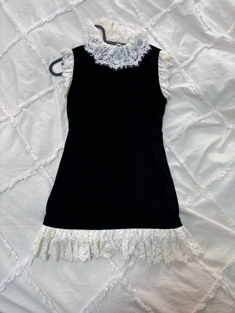 princess polly baby blue dress Black velvet dress with lace and tulle