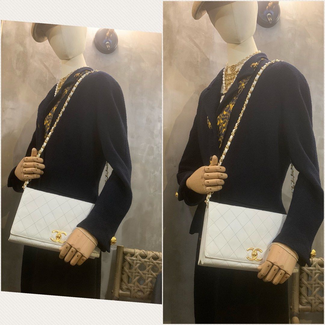 Vintage Chanel White Diamond Double Quilted Full Flap Hand Bag With Gold  Hardware 白色菱格紋雙縫線翻蓋包, 名牌, 手袋及銀包- Carousell