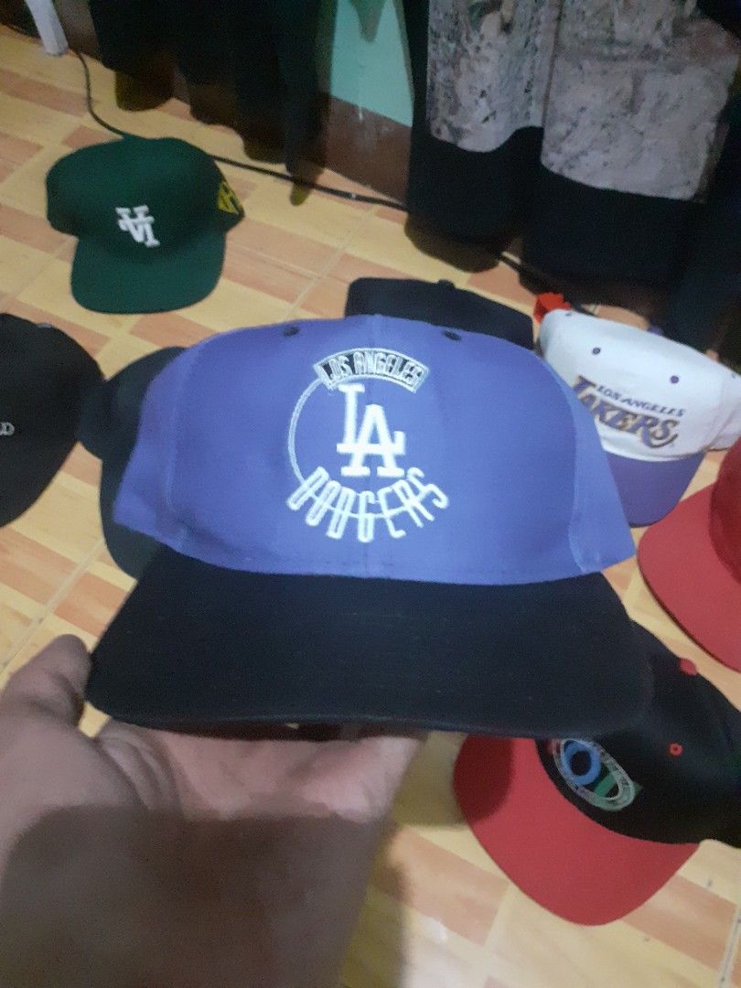 VINTAGE LA DODGERS NET CAP BY SIGNATURE SNAPBACK, Men's Fashion, Watches &  Accessories, Caps & Hats on Carousell