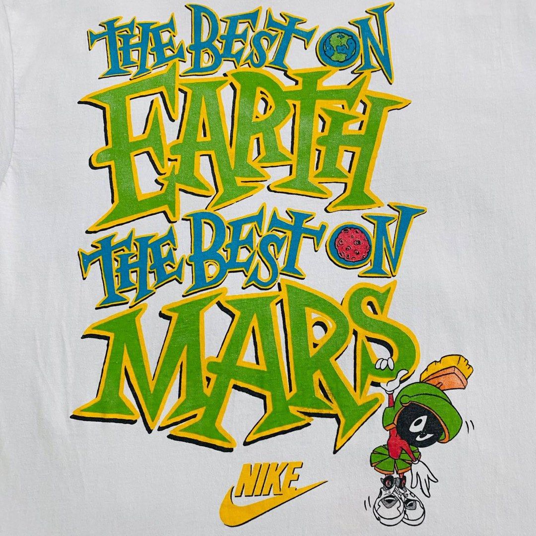 looney tunes sneakers nike