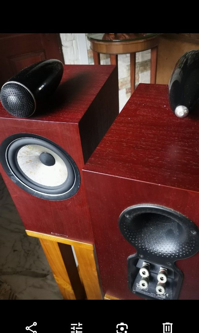 B & W 705 Speaker S2441655538128015362