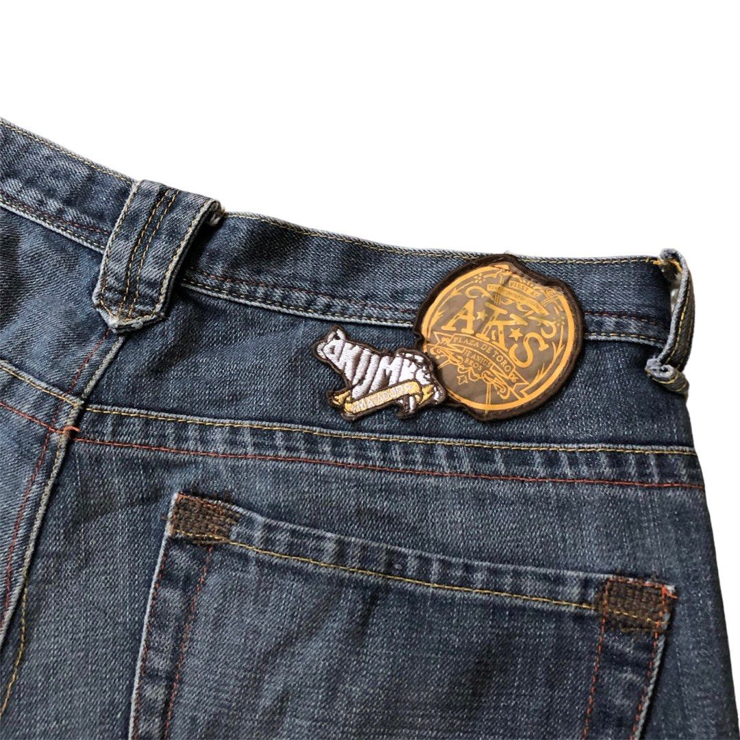 y2k Akademiks Skateboard Jorts, Men's Fashion, Bottoms, Shorts on Carousell