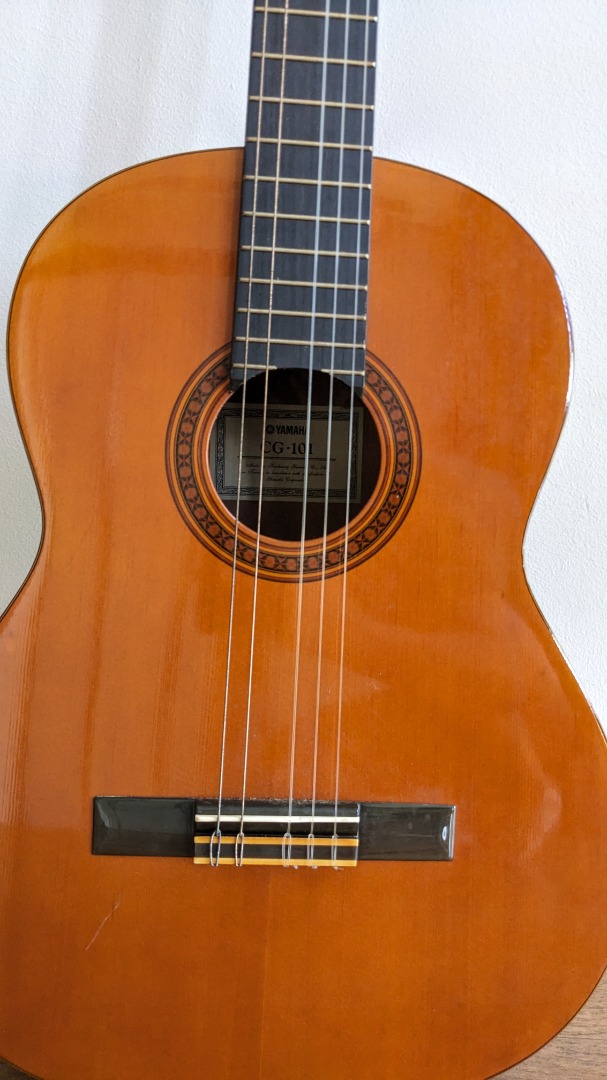 yamaha-cg-101-classic-guitar-hobbies-toys-music-media-musical