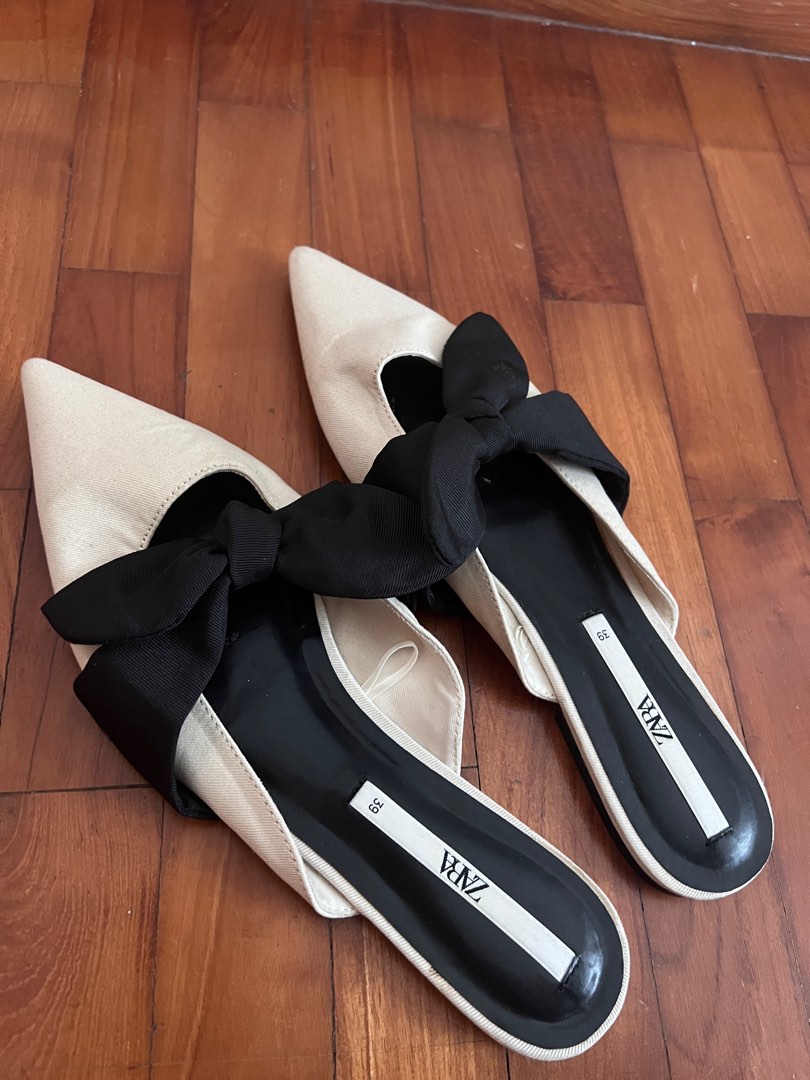 Ladies shoes in store zara