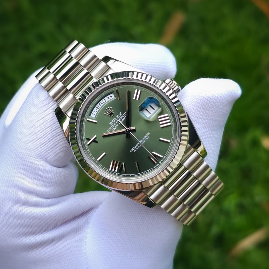 Rolex day date 2025 white gold olive dial