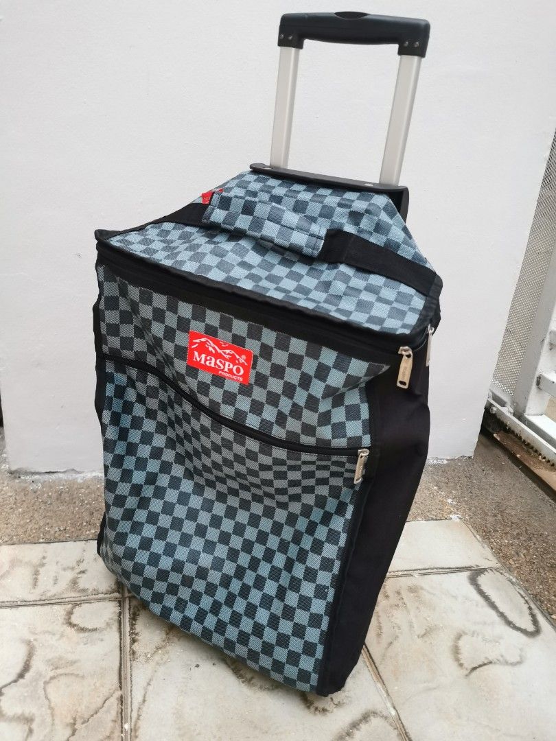 2 wheels Grocery trolley/ Cabin size luggage 22", Hobbies & Toys