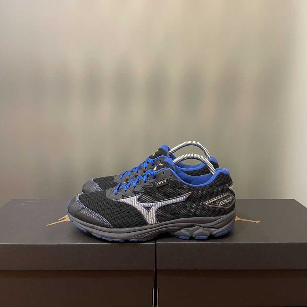 Sepatu mizuno hotsell wave rider 20