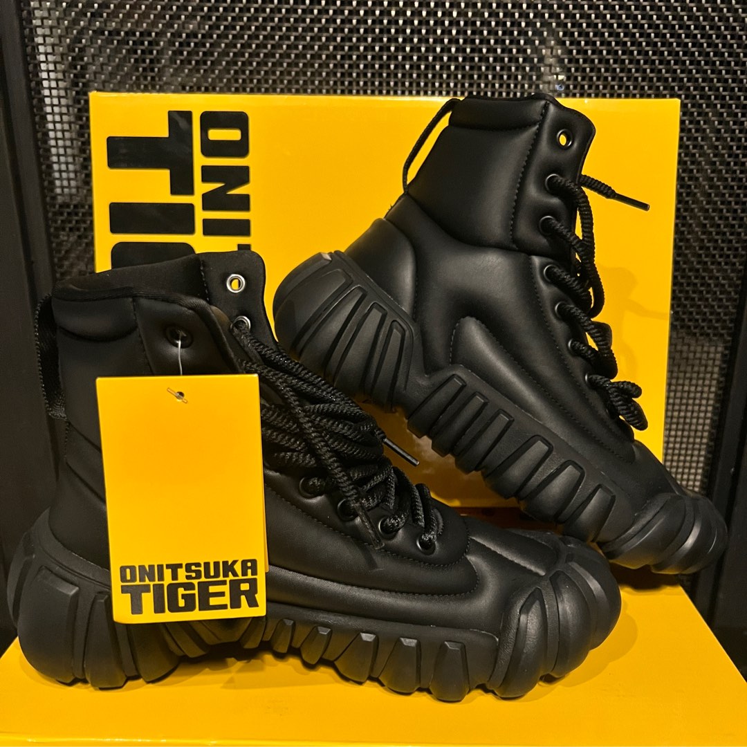 全新38 原價$1890 Onitsuka Tiger DENTIGRE PUFF BOOT, 名牌, 鞋及波鞋