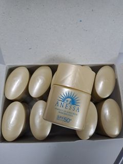 （分類：）位於 。 由 stbeautehk 提交（商品編號 1259870889，圖片 1）。簡介： 。