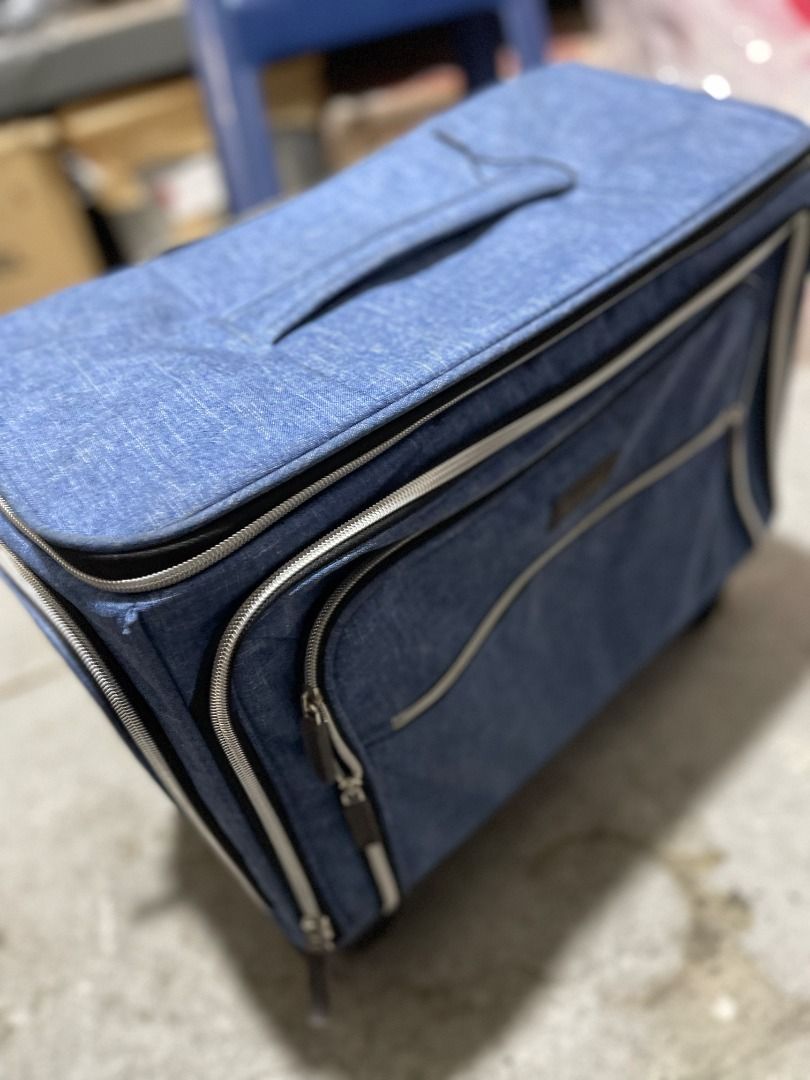Biaggi luggage top lift off