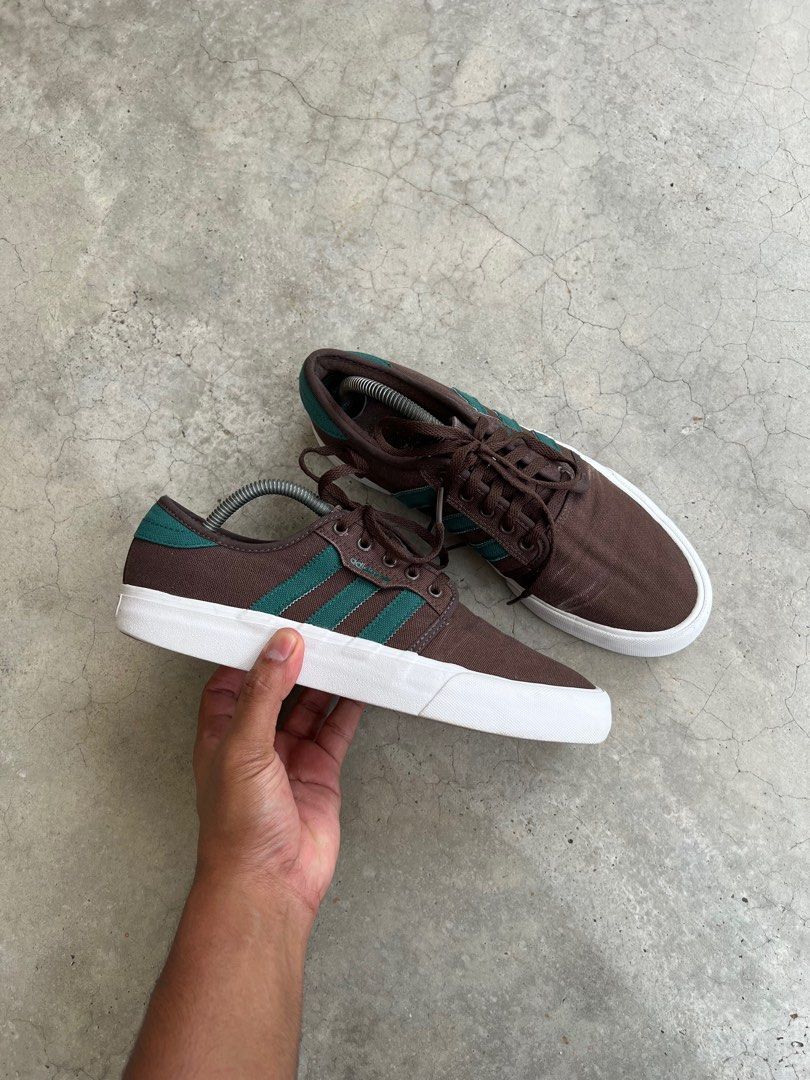 Adidas on sale seeley burgundy