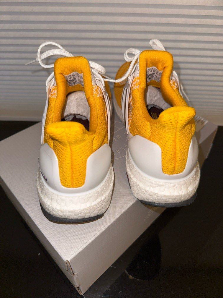 Adidas Ultraboost 1.0M, 女裝, 鞋, 波鞋- Carousell