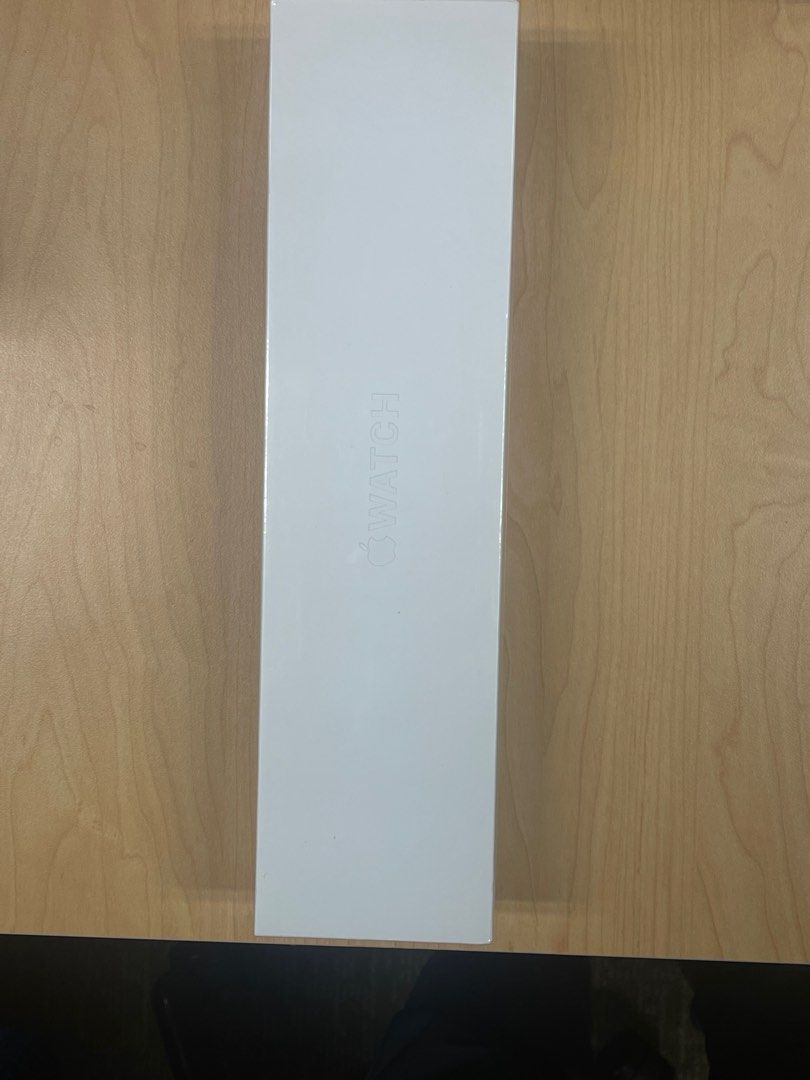 Apple Watch Series 4 40mm Silver Aluminum Case Seashell Sport Loop