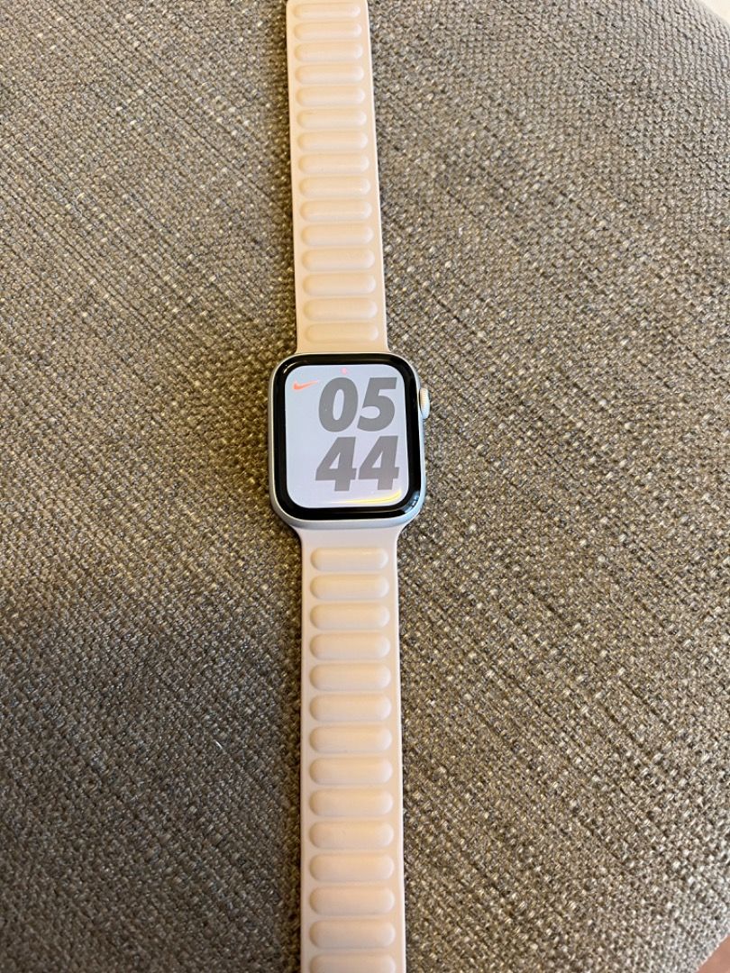 Apple watch series 4 nike plus gps online