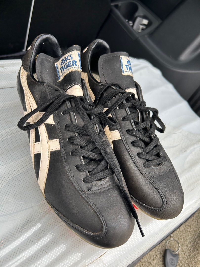 Asics Tiger Spike shoes Size 25.5 Men s Fashion Footwear Sneakers on Carousell