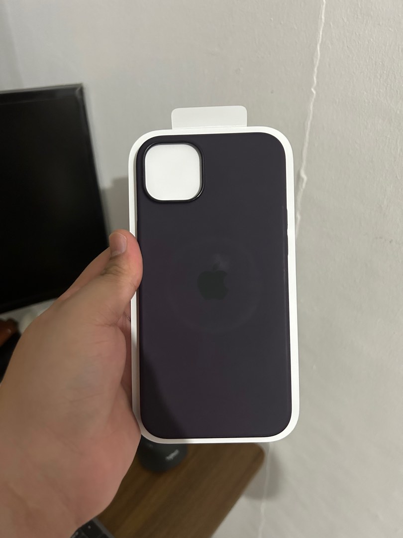 Authentic Apple Silicone case for iPhone 14 Plus Elderberry, Mobile