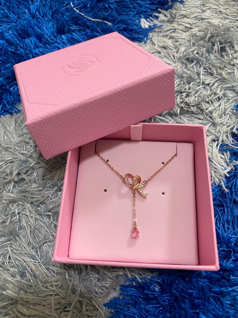Swarovski y drop necklace 2025