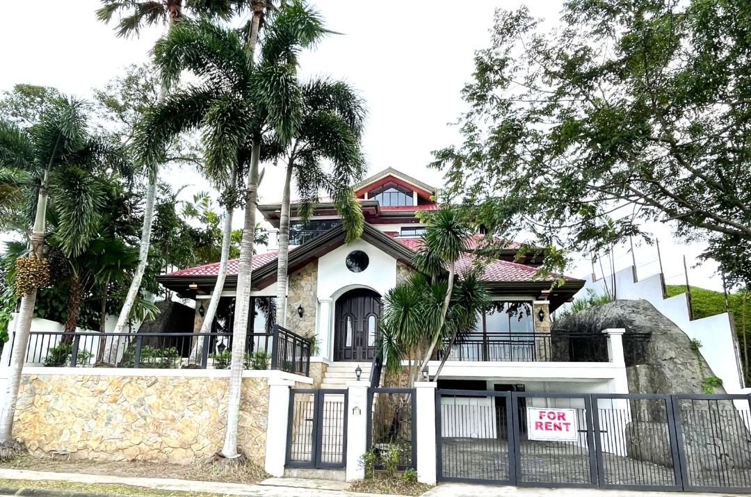 Ayala Westgrove Heights House (Category: House & Lot) located in Mandaluyong City. Submitted by john_carousel (Listing ID 1243515089, Image 2). Description: Current tenant to move out by March 2026. Newly rennovated, LA 399 sqm and FA 500+ sqm. 3 Storey structure. No front, back or side neighbors to block sunlight and air circulation. Located on quiet side road adjacent to main road. Walking distance to Sports Center and Kid's Grove. - 3 bedrooms