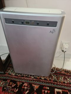 （分類：）位於 。 由 alexis_lo 提交（商品編號 1259871096，圖片 1）。簡介： 。