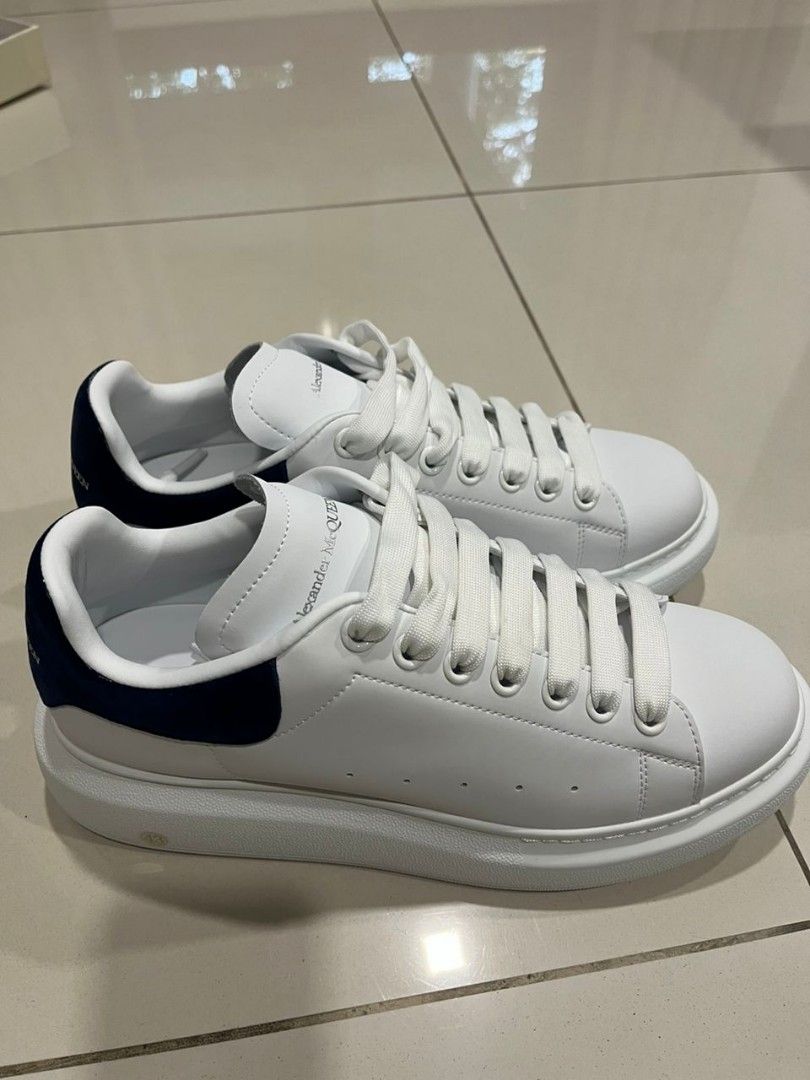 Brand new Alexander McQueen Sneakers navy blue luxury